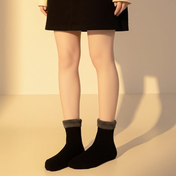 Fleece-Lined Ankle Socks – Classic Black