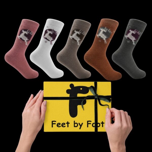 Reindeer Socks – 5 Pair Premium Winter Pack (Unisex)