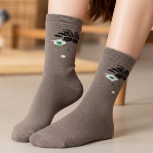 Brown Floral Patterned Crew Socks – Soft & Durable Everyday Comfort