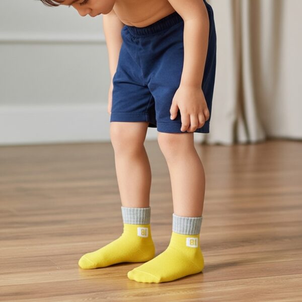 Unisex Yellow Ankle Socks with Grey Cuffs – Soft Cotton Blend