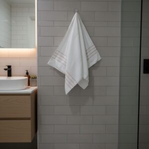 Quick Dry Cotton White Bath Towel with Elegant Stripe Design – 580 GSM, Large Size 140×70 cm, Ultra Soft & Super Absorbent