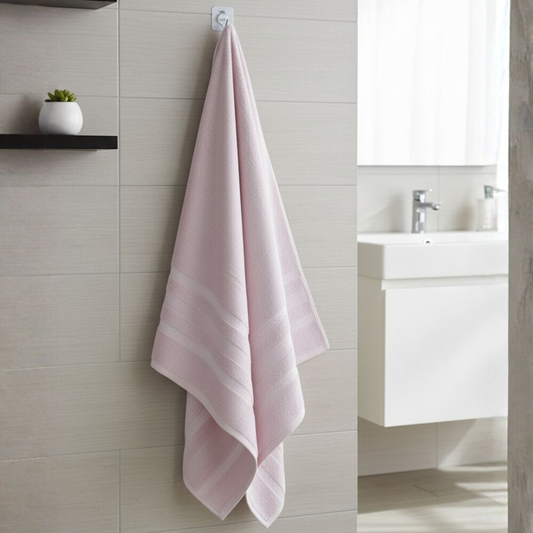 Luxury Quick Dry Light Pink Cotton Bath Towel – 640 GSM, Extra Large (152×75 cm) Ultra Soft & Super Absorbent