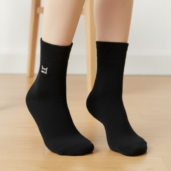 Warm Woolen Black Crew Socks – Soft, Breathable & Winter-Ready Comfort