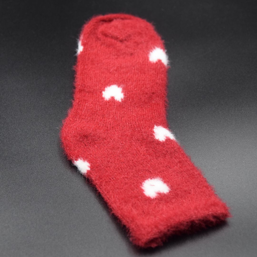 Thermal Knit Cozy Socks in Festive Red with Charming White Heart Motif – Perfect for Winter Home Wear - Image 4