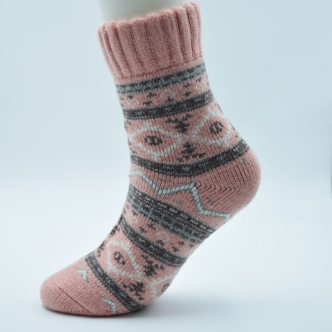 Cozy Fair Isle Winter Women Socks | Thick Knit Pink & Grey Thermal Lounge Socks - Image 4