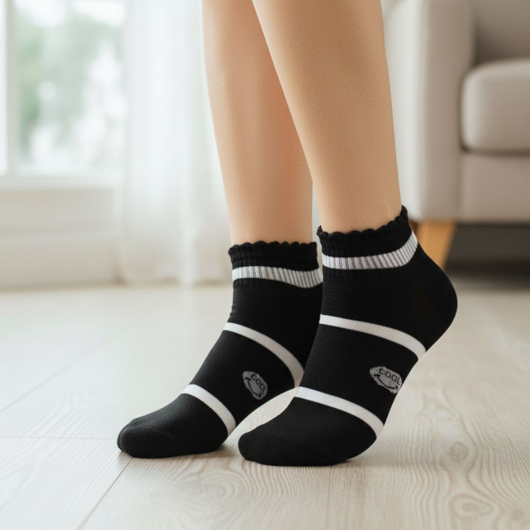 Black & White Striped Ankle Socks | Soft Cotton Casual Socks