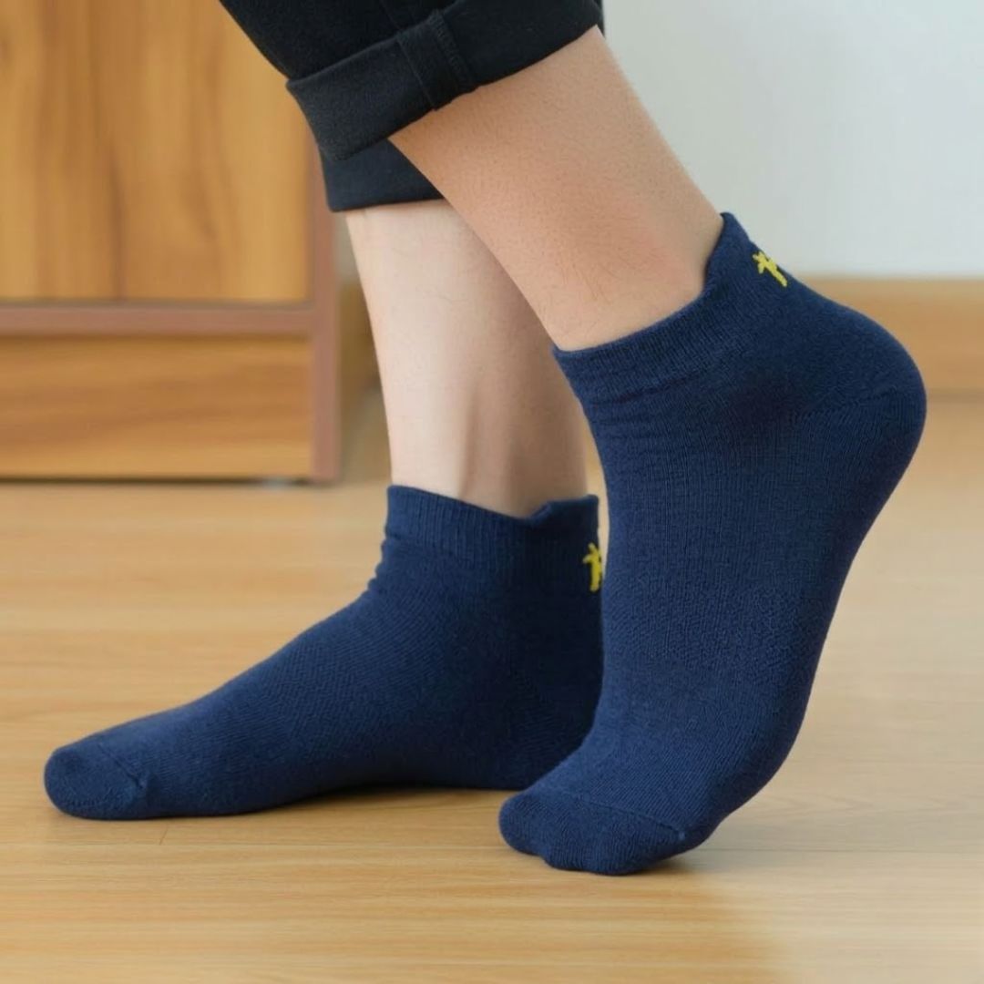 Classic Ankle Length Antimicrobial Cotton Socks